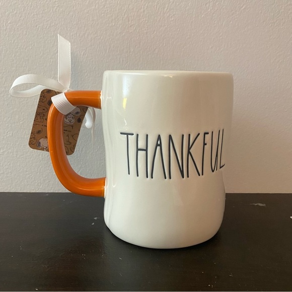 Rae Dunn x Peanuts Mug - Picture 3 of 4